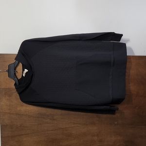 BOUTIQUE HOODIE LARGE NEW, WITHOUT TAGS BETSEYS BOUTIQUE SHOP